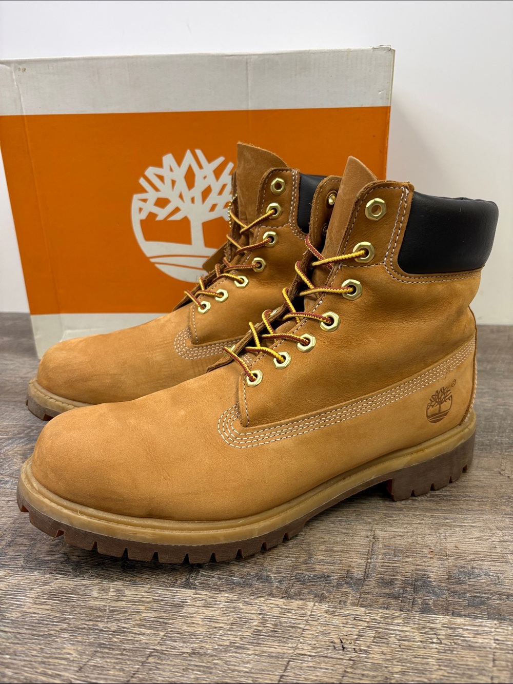 Timberland Premium 6-Inch Waterproof Wheat Nubuck Boots Men’s 9.5 10061